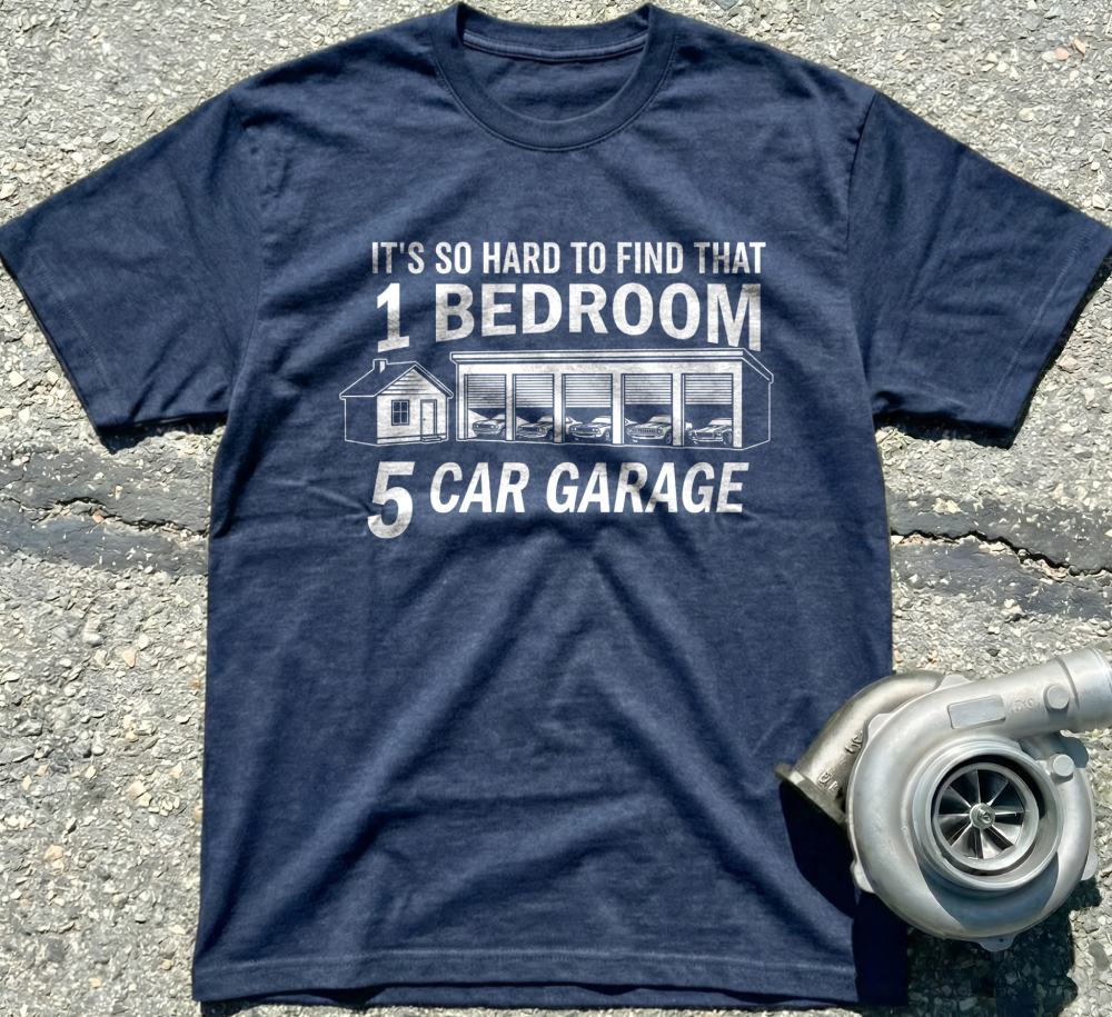 1 Bedroom 5 Car Garage